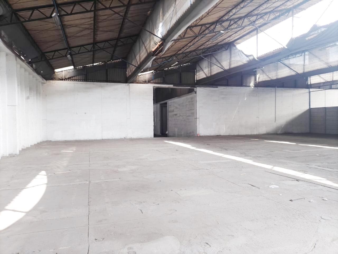 Almacén Industrial 1,500 m2 cerca Puente Santa Anita - 1