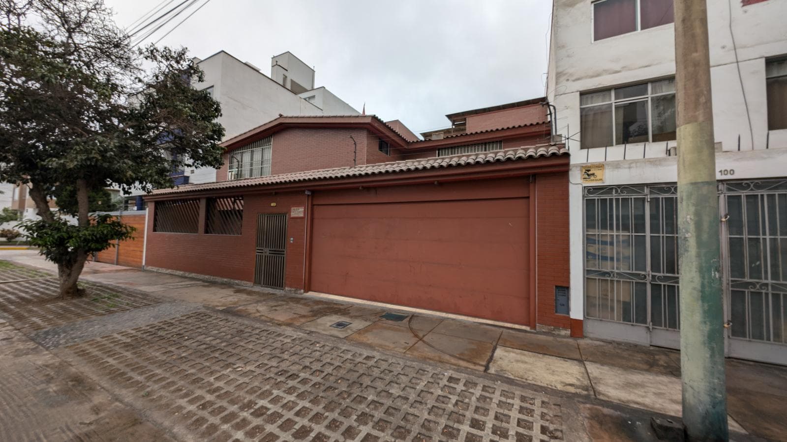 OPORTUNIDAD – Casa como terreno en Calle Pietro Marchand - 1