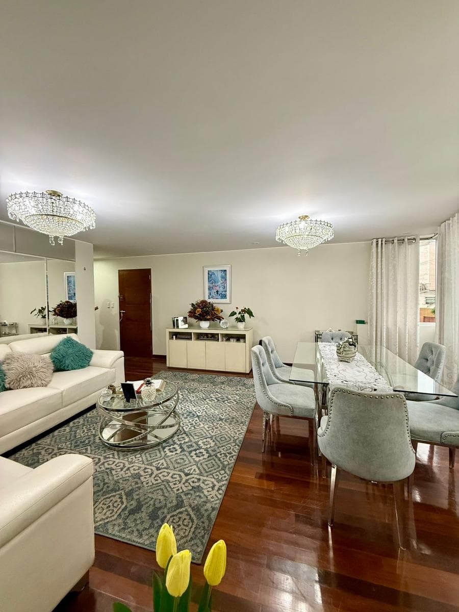 Vendo acogedor departamento con vista a la calle en Surco. - 1