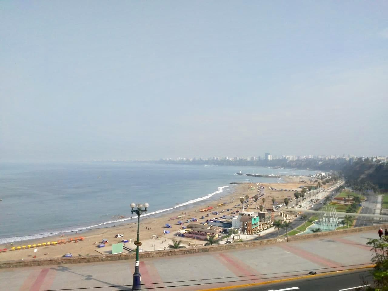 VENTA DEPARTAMENTO CON LINDA VISTA AL MAR EN MALECON GRAU CHORRILLOS - 1