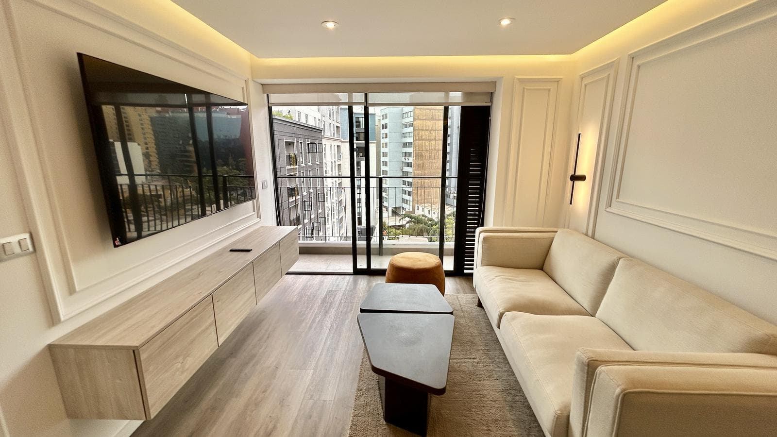 Departamento 1 Dormitorio Totalmente Amoblado en Alquiler - San Isidro 43m2 - 1