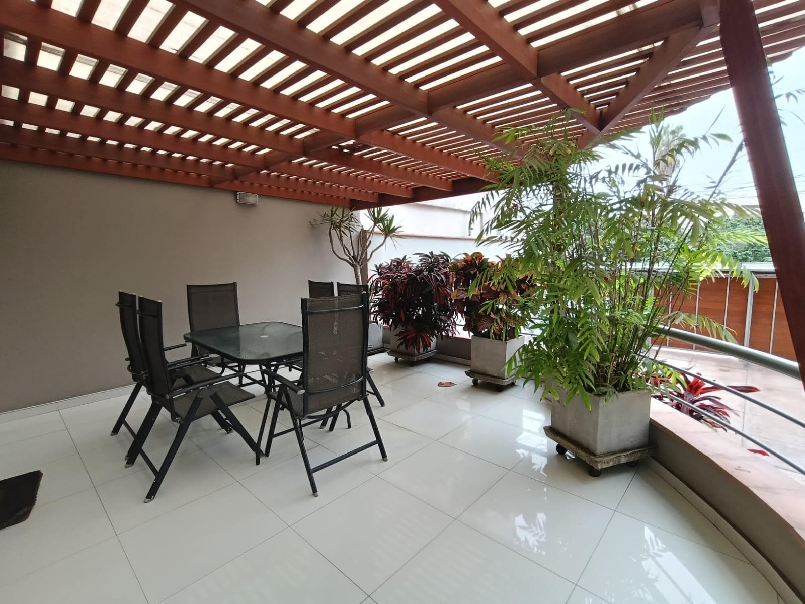 Dpto. en Valle Hermoso, 3 dorm. 2 cocheras, 1 depósito, 193m2 - 1
