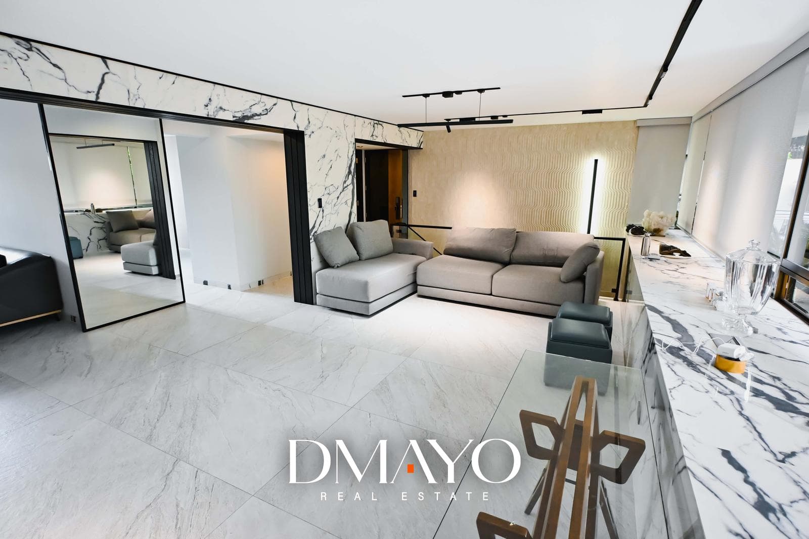 Departamento de 3 dorm | finamente remodelado | con terraza | San Isidro - 1