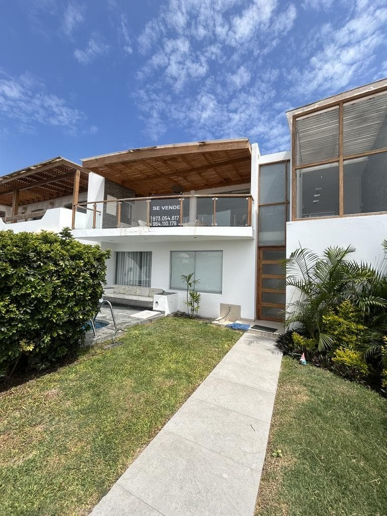 Casa de Playa en VENTA - 1