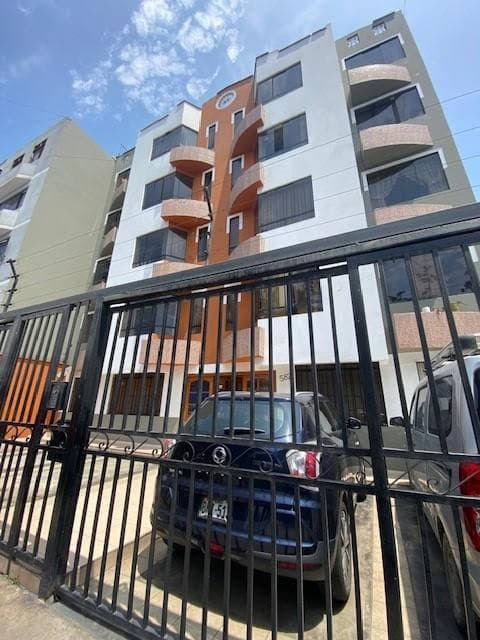 SE VENDE DEPARTAMENTO EN SANTIAGO DE SURCO - 1