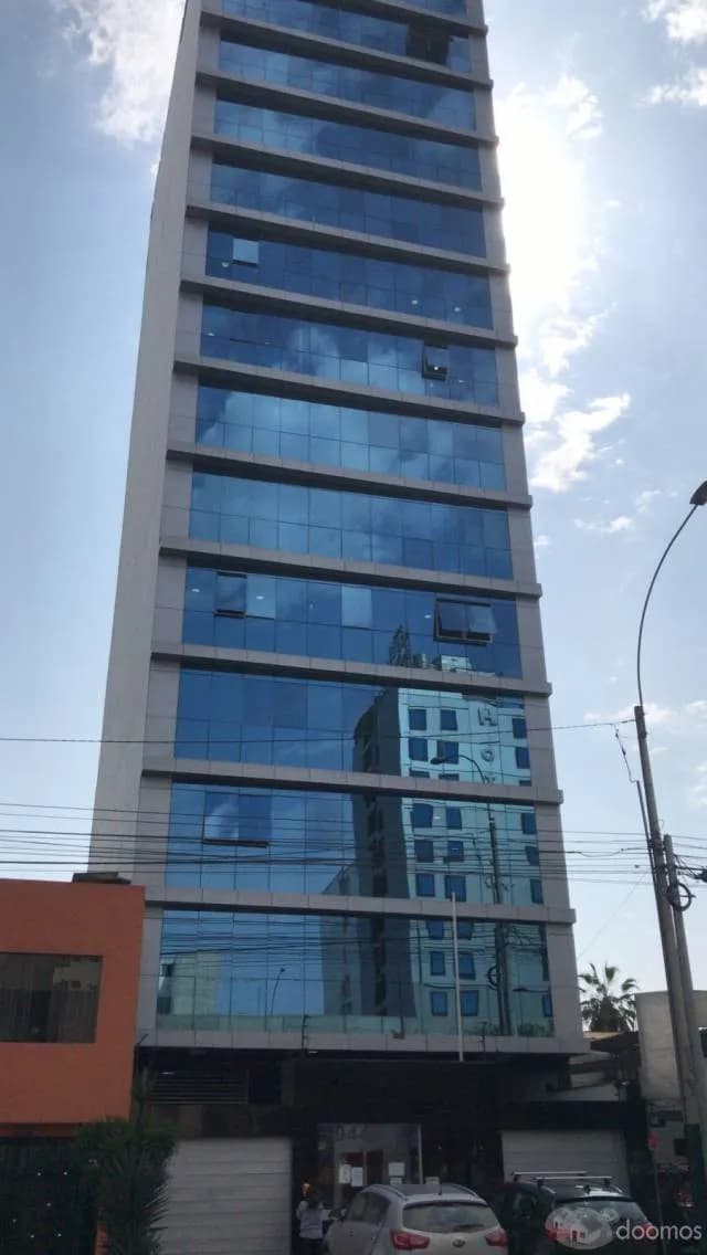OFICINAS EN VENTA DE 78 y 80 mt2. EDIFICIO EMPRESARIAL - 1