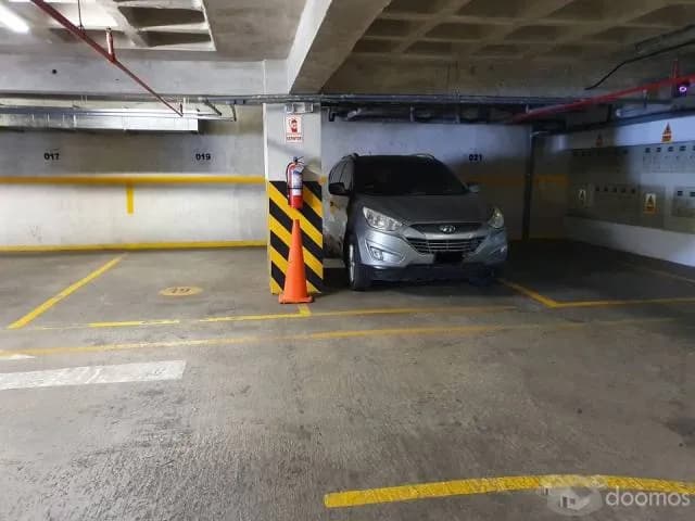 Alquilo Estacionamiento San Isidro - Torren Tekton - Primer Sótano - 2