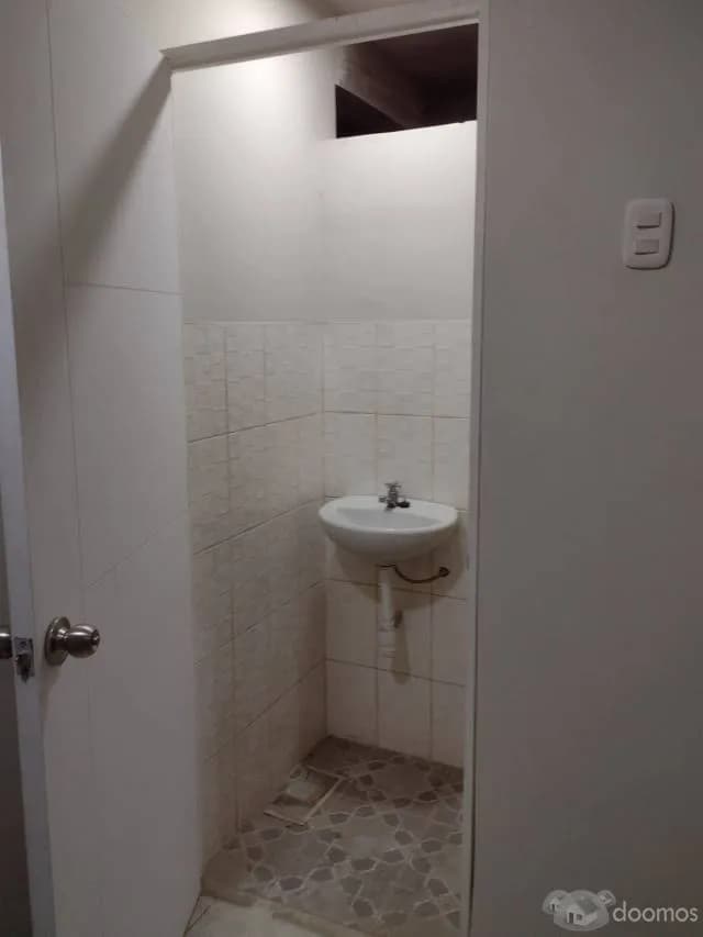 ALQUILO LOCAL COMERCIAL - 2