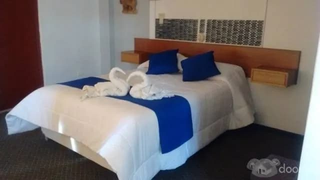 HOTEL 3 ESTRELLAS EN VENTA EN PUNO. 21 HABITACIONES, RESTAURANTE, LOCAL COMERCIAL Y DEPARTAMENTO INDEPENDIENTE - 1