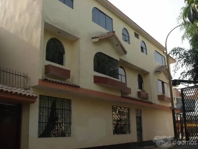 OCASION DEPARTAMENTO AMPLIO 2DO PISO HONOR Y LEALTAD- FELIX TELLO - 1