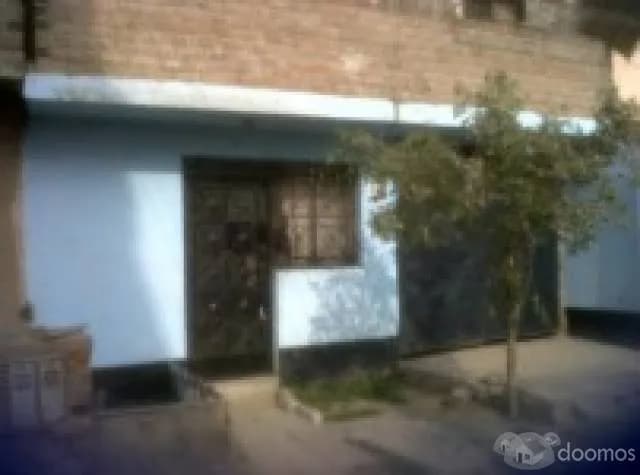 casa de 2 pisos en ves zona comercial - 1