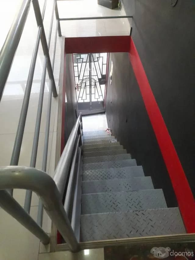 Alquilo Oficina y/o consultorio en el centro de Chiclayo - 2