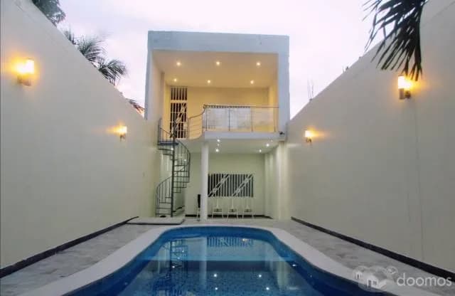 En venta casa con piscina - 2
