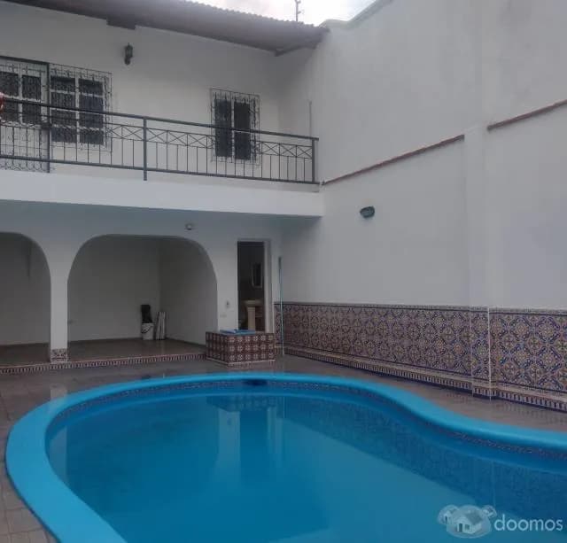Alquiler casa con piscina y cochera  S/.5,000 - 1