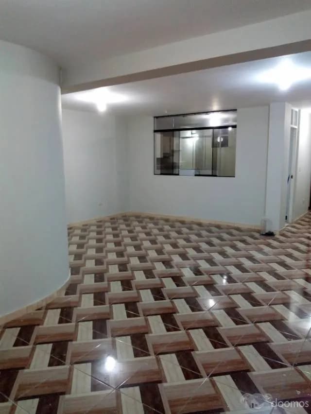 ALQUILO CASA DE 2 PISOS - 2