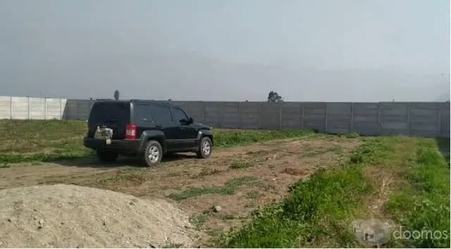 VENDO TERRENO DE 2MIL M2 CERCADO CON PUERTA PARA CARROS Y PEATONAL / $55 EL M2 - 1