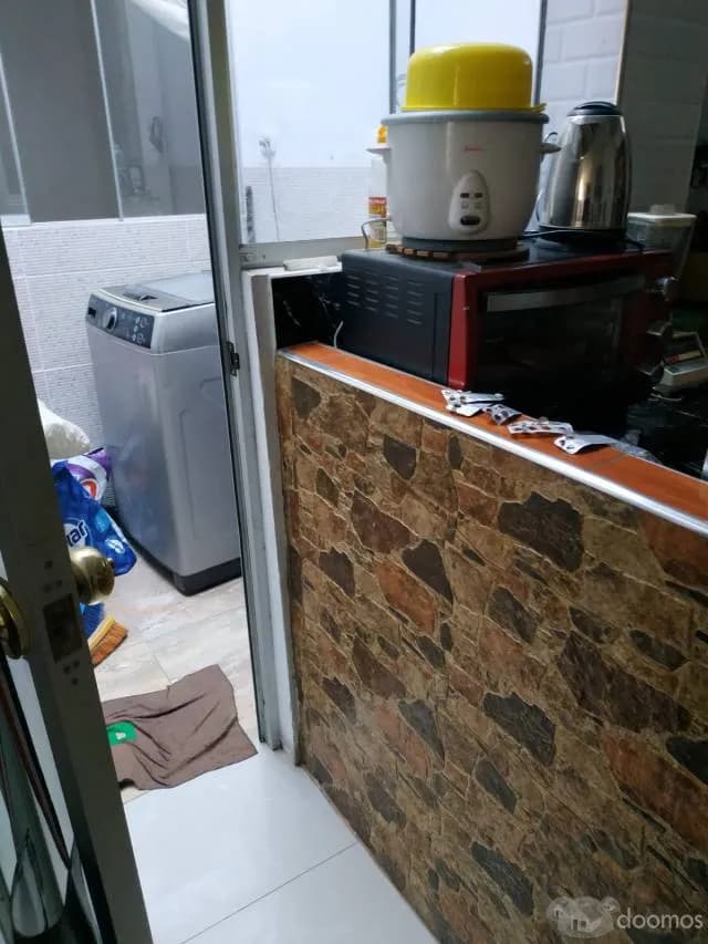 vendo casa de 1 piso con planos de 2 dptos por piso - 1