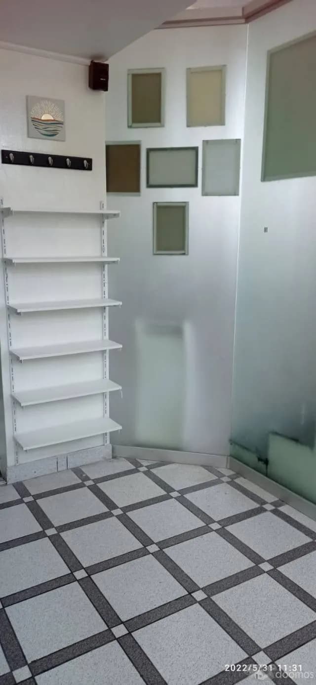 Alquilo consultorio - 1