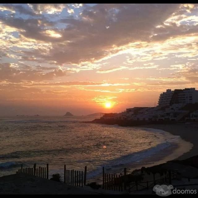 OCASION X VIAJE VENTA DE TERRENO EN PLAYA CABALLEROS, 3ER NIVEL, PARA 5 PISOS, CON ANTEPROYECTO APROBADO, 310M2 - 1