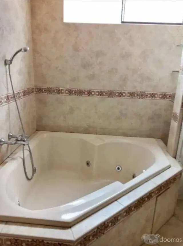 ALQUILO CASA (CHALET) - Villa María del Triunfo - 1