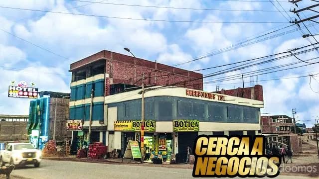 Ocacion bajo de precio vendo dos puestos comerciales juntos en ventanilla - 1