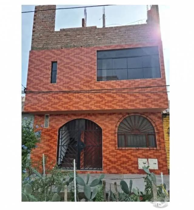 VENDO CASA MANUEL AREVALO III ETAPA - 1