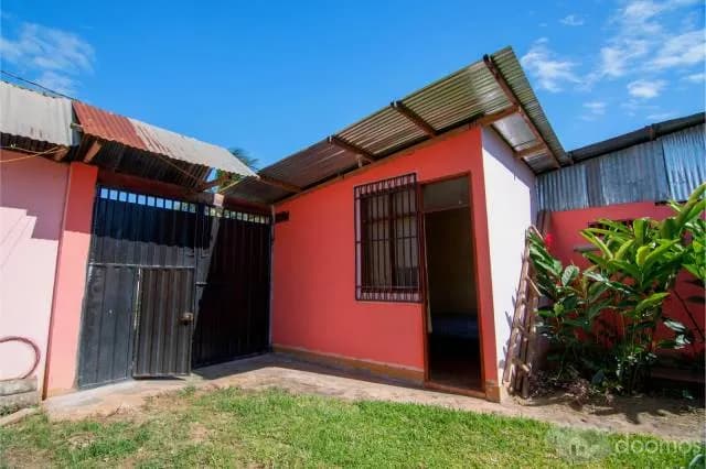 Vendo casa en Laguna Azul Tarapoto - 2