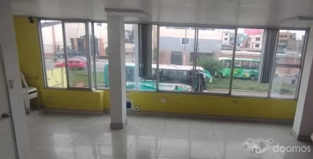 LOCAL COMERCIAL EN AVENIDA AMERICA SUR - 2