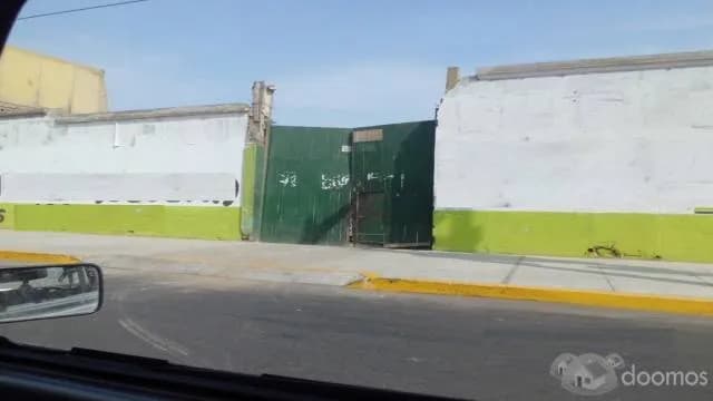 Venta De Terreno Con Tres Frentes En El Callo - 1