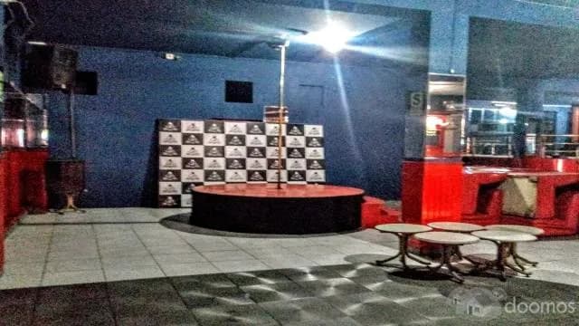 Venta De Hotel En Puente Piedra Con Discoteca Y Estacionamienros - 2