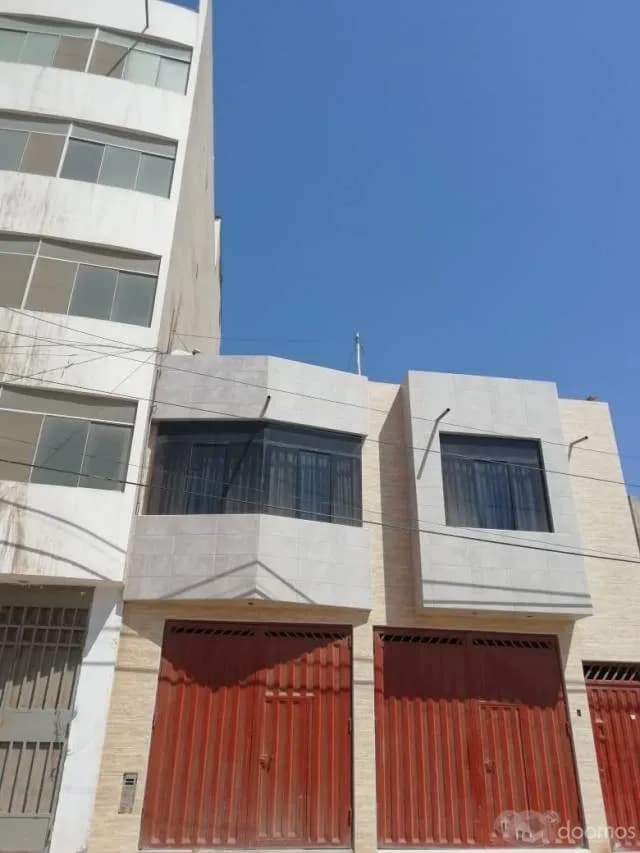 REMATO UNA CASA DE DOS PISOS EN URB. CIUDAD DEL CHOFER, EN CHICLAYO, A 5 MINUTOS DE MALL AVANTURA, USAT Y UTP - 1