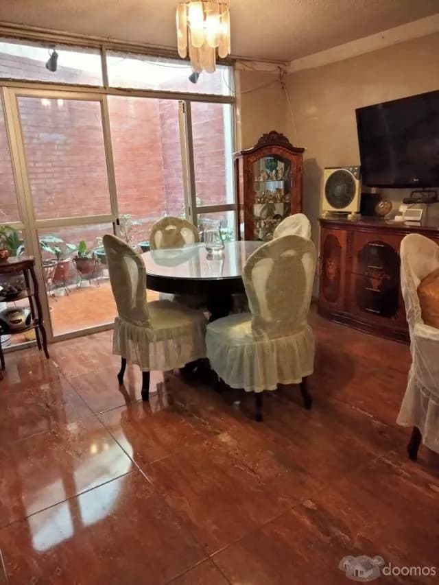 ¡Oportunidad única en Los Olivos! Casa de 4 pisos por $160,000 (S/598,400) - 2