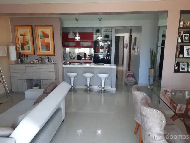 Vendo lindo y exclusivo departamento muy bien ubicado con seguridad las 24 h del dia. - 1