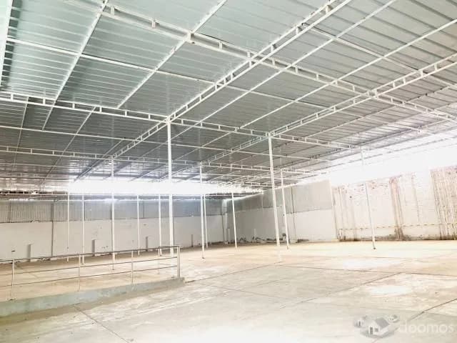 SE VENDE LOCAL EN PISCO 842 MT2 - 3 FRENTES - 2