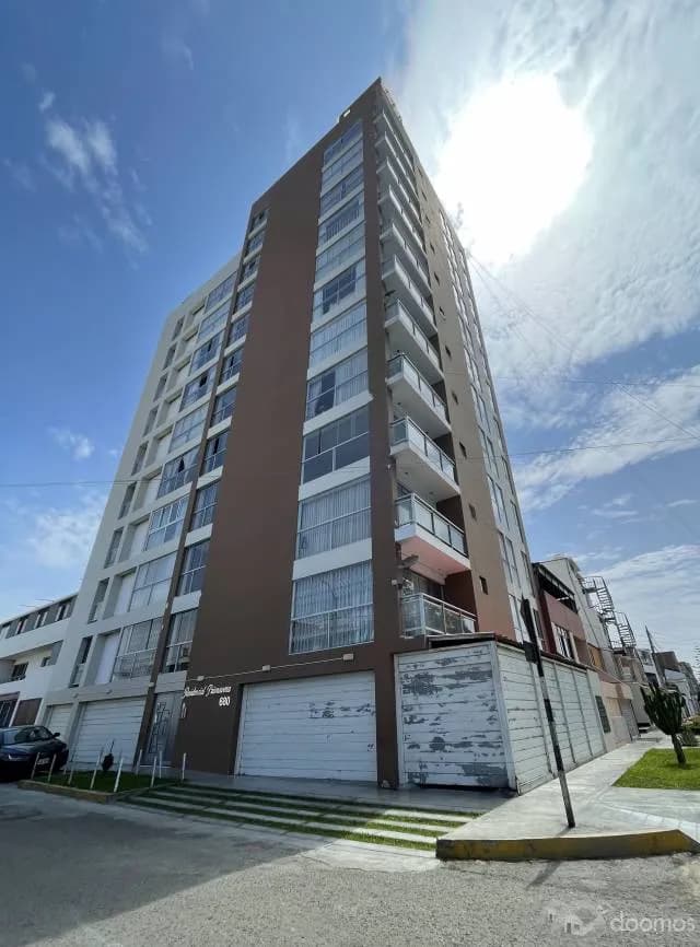VENTA Departamento en Urb Primavera Calle Rebagliati - 1