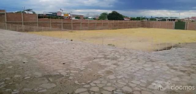PIURA> Alquilo local uso Comercial/ Industrial/ depósito.  4,000 m2 con 4 oficinas - 1