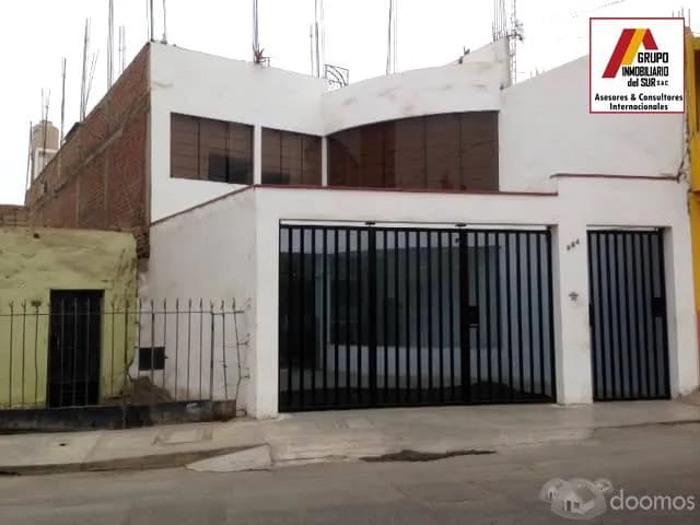 VENTA DE LOCAL COMERCIAL FRENTE A HOSPITAL ESSALUD CHINCHA - 1