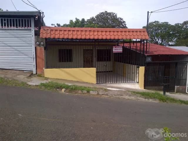 COMODA CASA EN CIRUELAS DE ALAJUELA 35.000.000 - 1