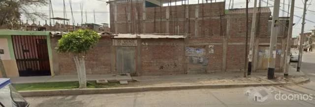 VENTA DE CASA EN ZONA CENTRICA DE SULLANA - 2