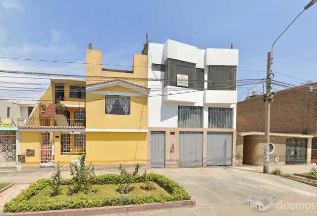 VIVIENDA COMERCIO 2 PISOS MAS SEMISOTANO - 1