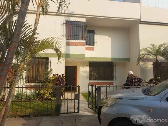 ALQUILO HERMOSA CASA DE TRES PISO - 1