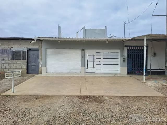 SE VENDE CASA DE ESTRENO EN AGUAS VERDES - 1