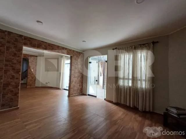 ALQUILER CASA EN JESUS MARIA - 1