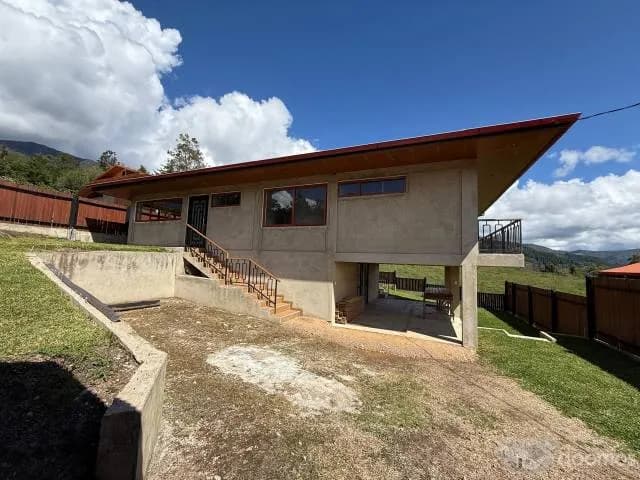 Se Vende Hermosa Casa de Campo en Oxapampa - 2