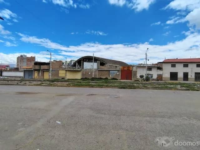 Se Vende Amplio Terreno 999 m2 Av. Ferrocarril – Chilca - 1