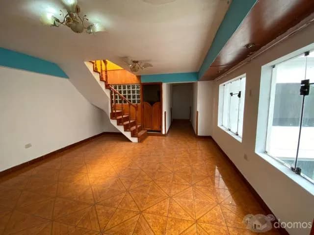 Alquiler de duplex en Magisterio cerca a parques y Av. La Cultura, área total de 254 m2 - 2