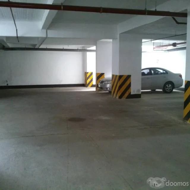 Venta de estacionamento en Lima - Miraflores - 1