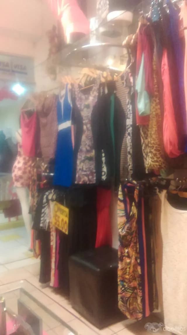 TRASPASO TDA ROPA DAMA - 1