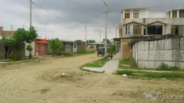 Remato x viaje al extranjero  2 terrenos. - 1