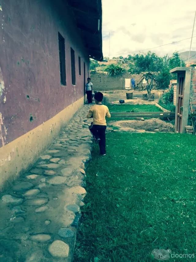 VENTA TERRENO CON CASA OCASIÓN POR VIAJE - 1